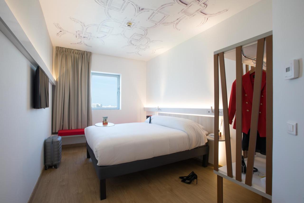 Hotel Ibis Abdelmoumen Casa Centre Casablanca Zewnętrze zdjęcie