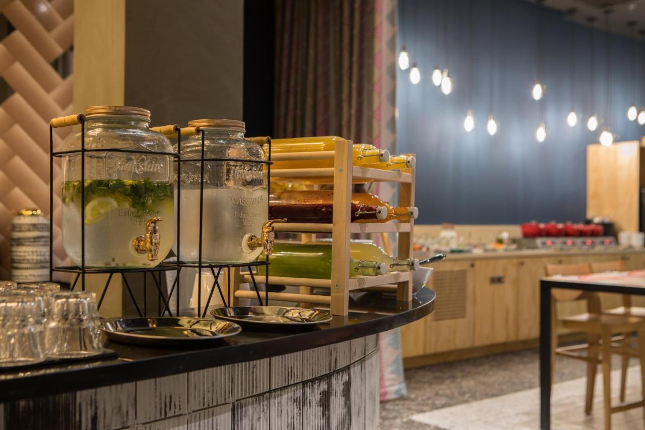 Hotel Ibis Abdelmoumen Casa Centre Casablanca Zewnętrze zdjęcie